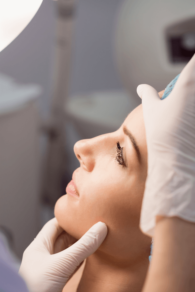woman getting ready for a Facelift in Brazil